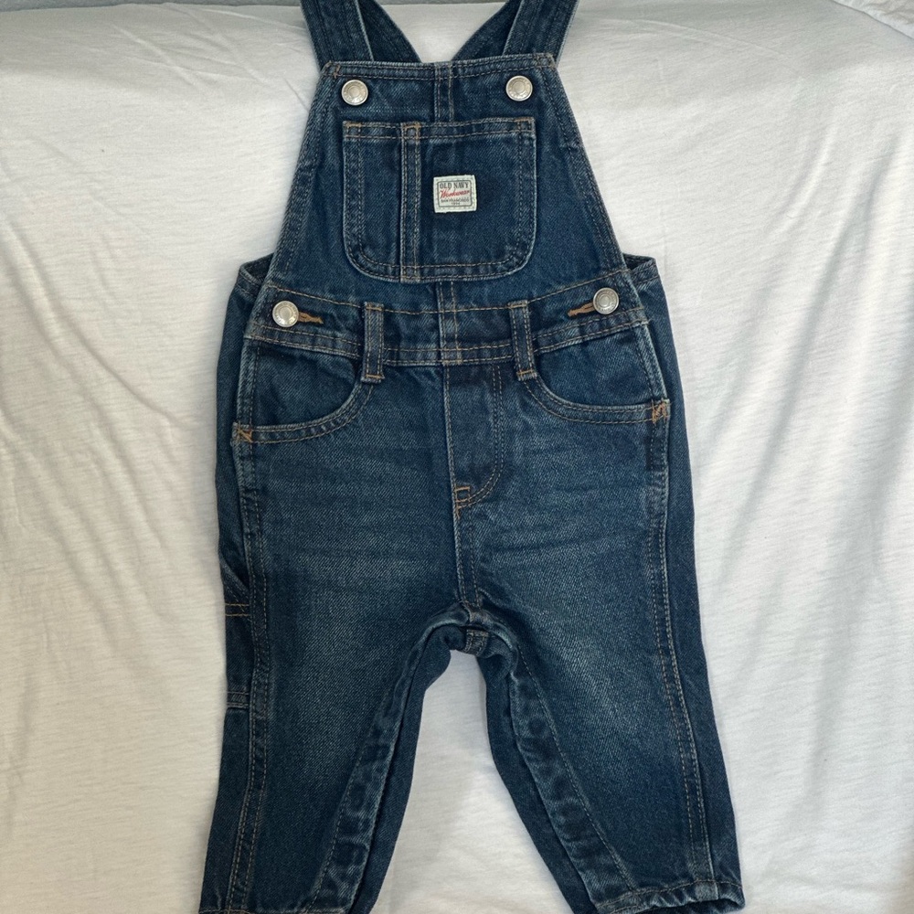 OshKosh B'gosh Blue Denim Overalls Classic Workwear Style